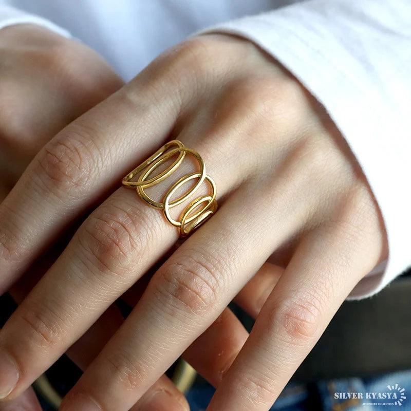 Opula Loop Ring