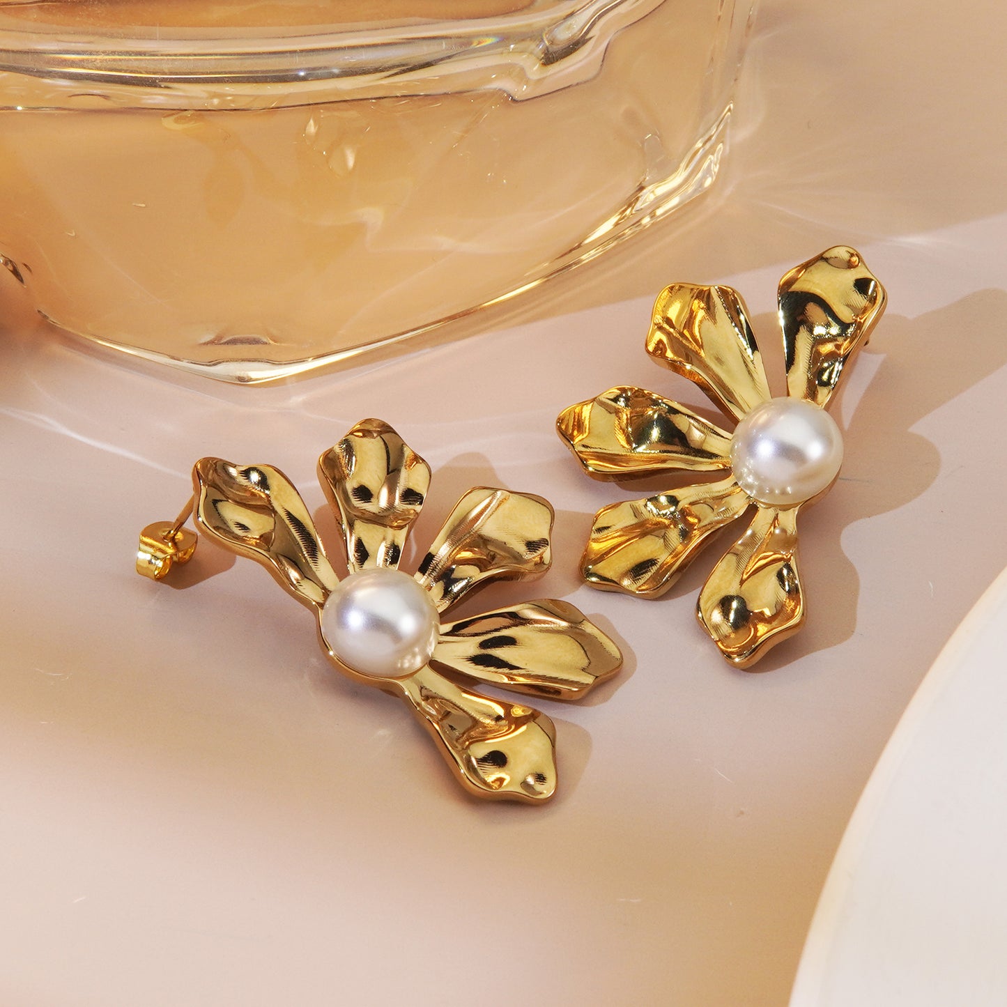 Petalia Pearl Studs