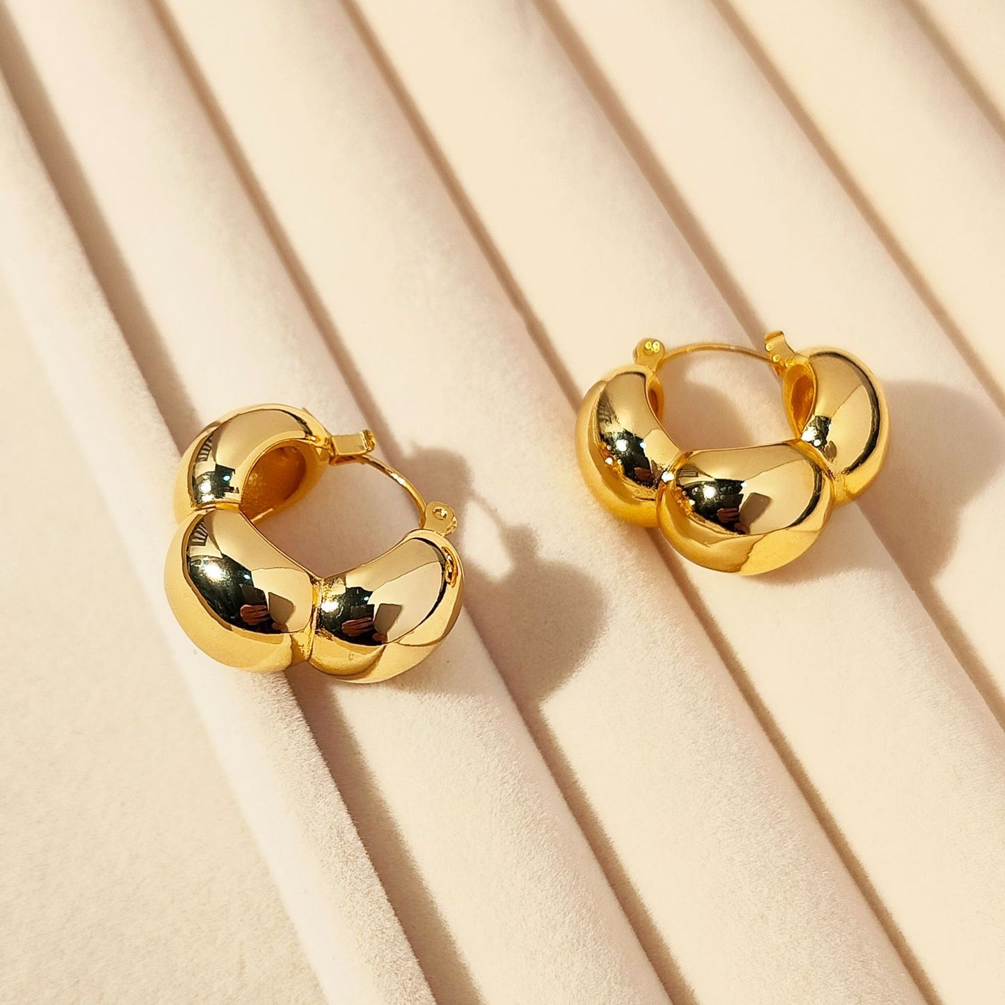 Luna Dome Hoops
