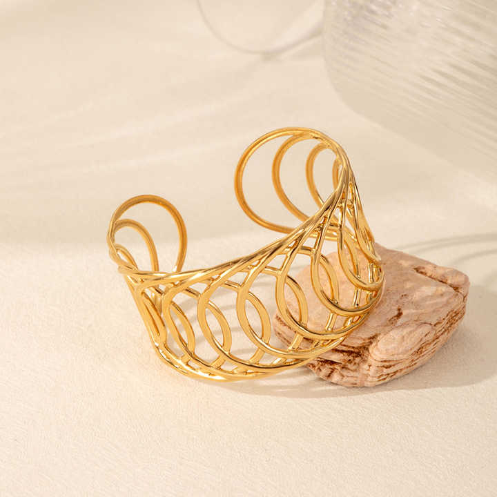 Auric Wave Cuff