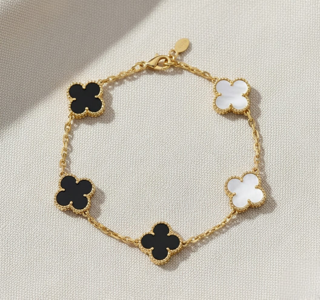 Luna Clover Double Sided